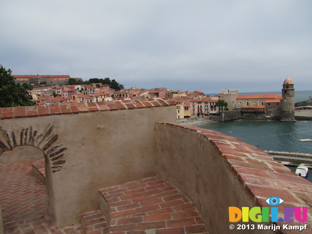 SX27497 View over town from Chateau Royal de Collioure